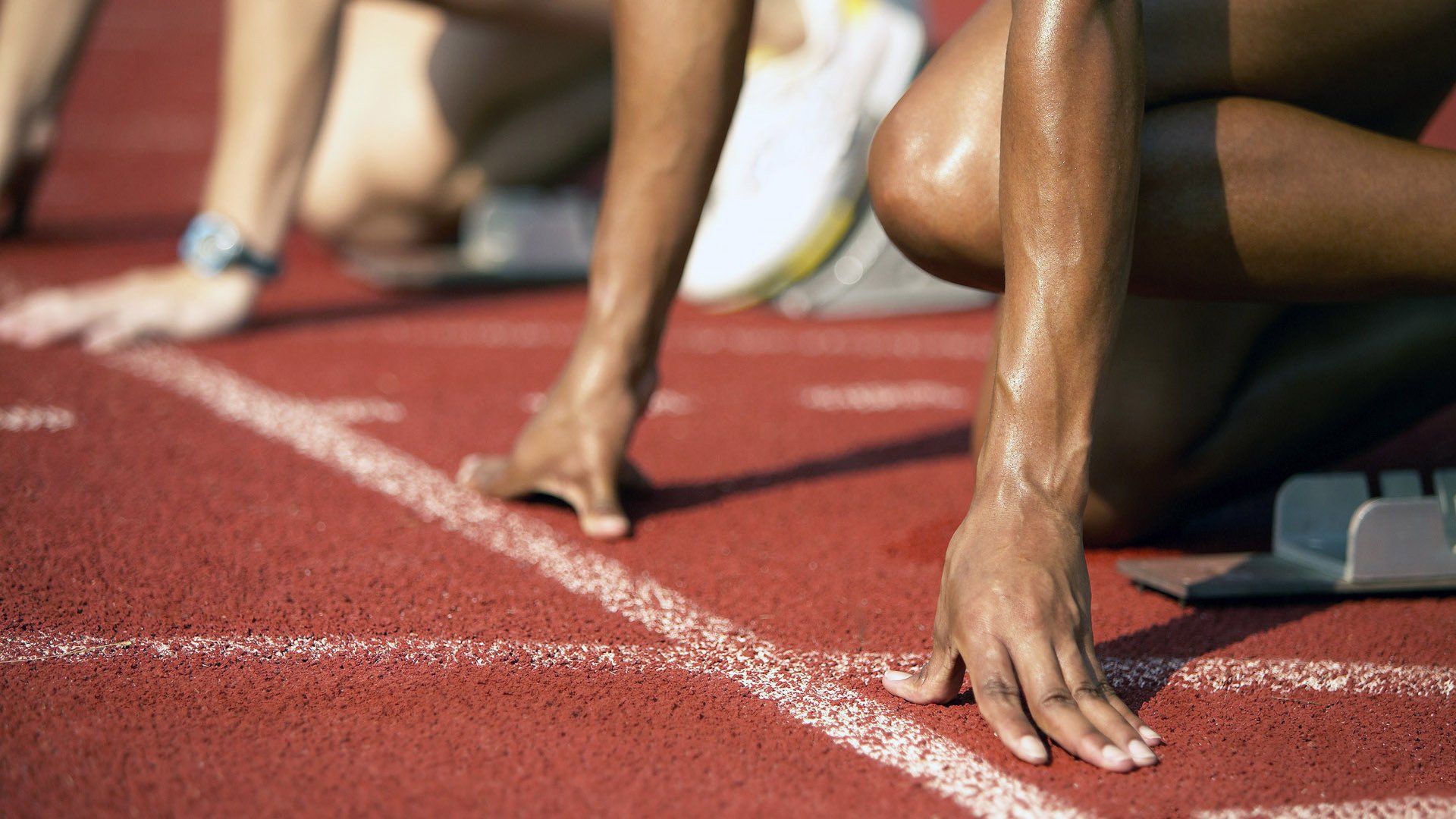 开云在线赛事平台-法拉利鏖战哈斯车队，塞恩斯状态火热，一场实力悬殊的精彩对决