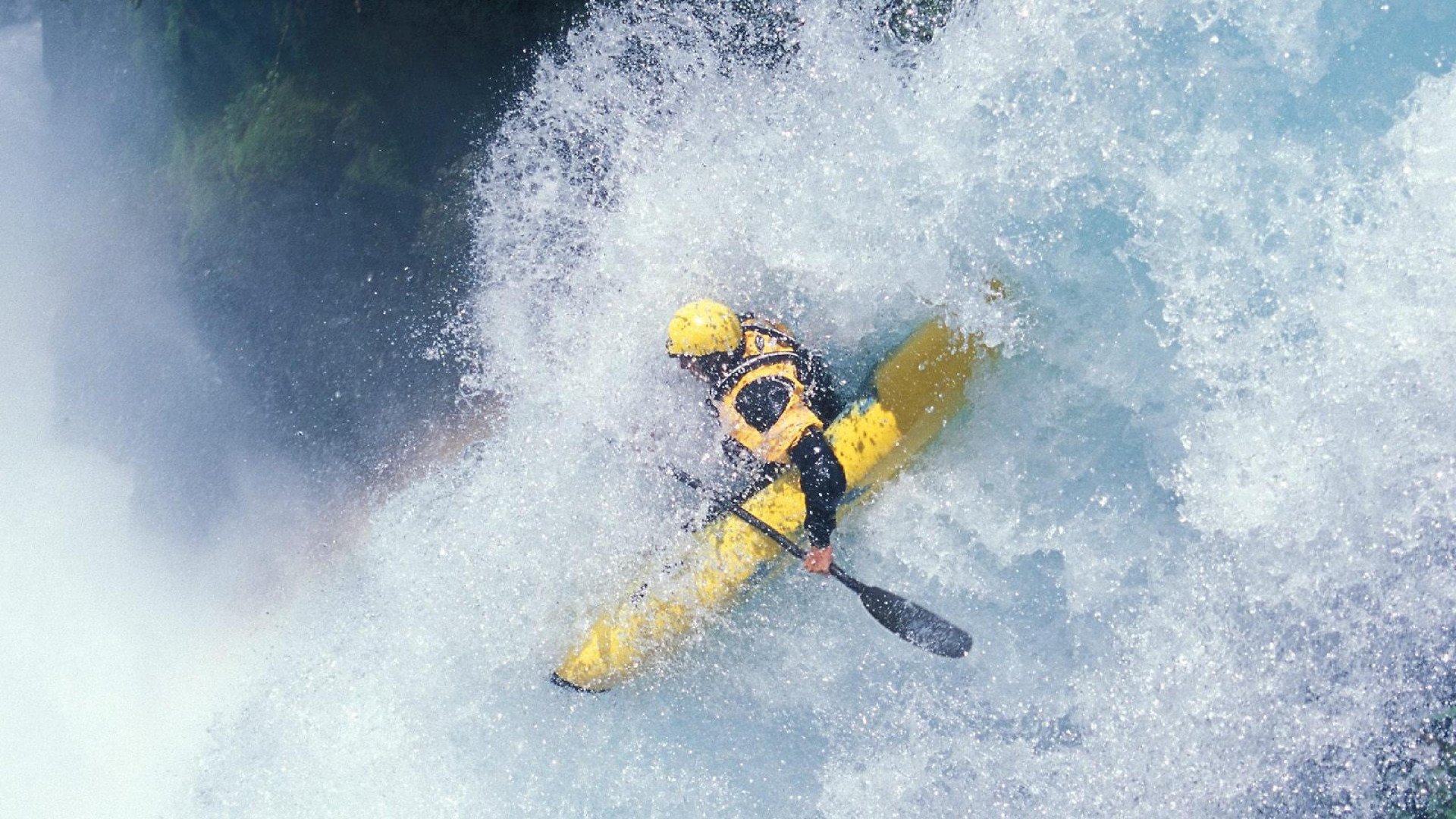 赛道上的双重震撼，哈斯逆袭威廉姆斯，阿隆索点燃赛场激情